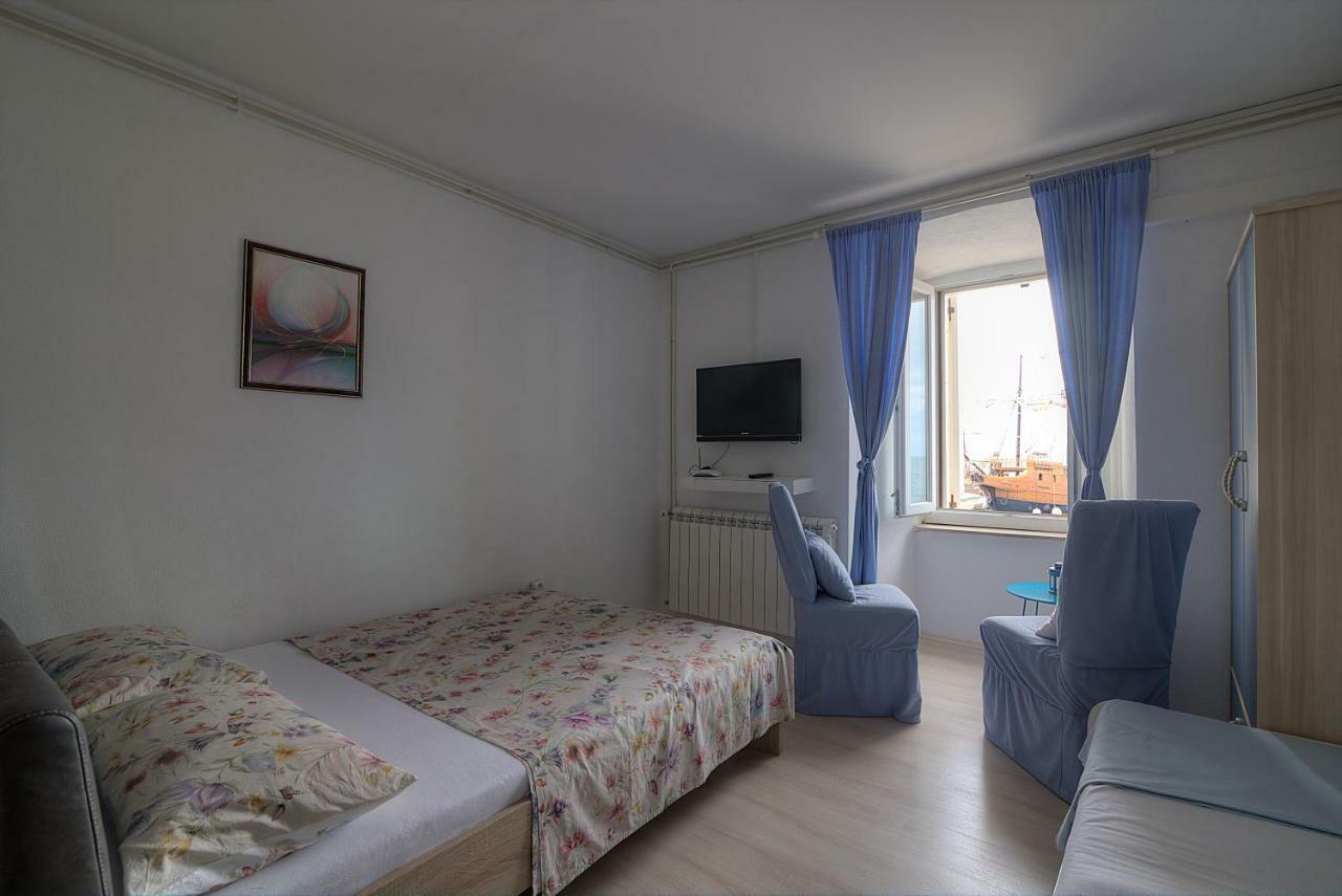 Apartments & Rooms Josephine Senj  Exterior photo